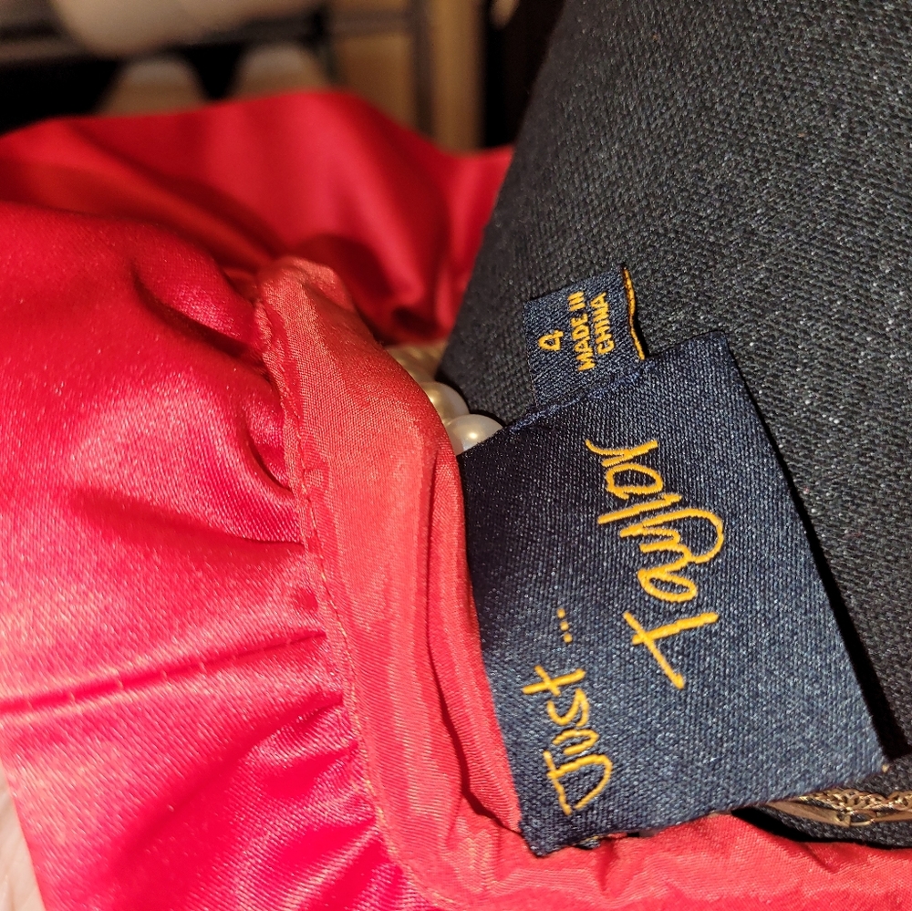 Just... Taylor red dress size 4 - Picture 6 of 7